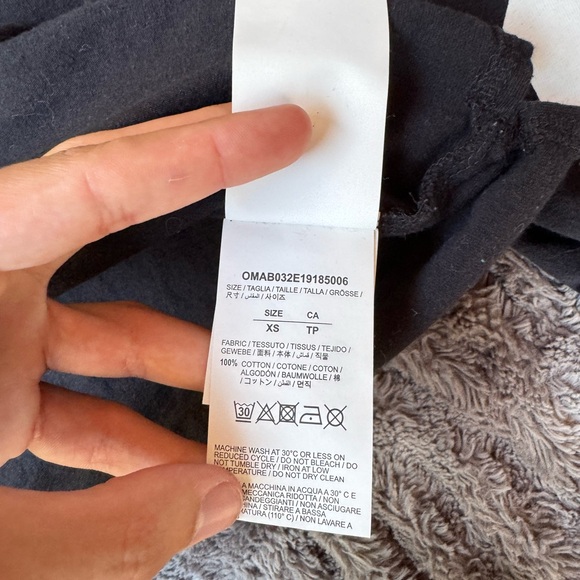 SOLD!! OFF WHITE L/S - Picture 6 of 9